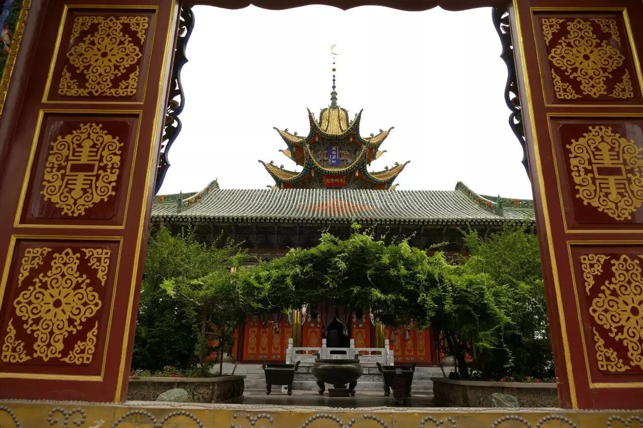 雨后的灵明堂拱北,真的很美!|兰州场地装修网络社区