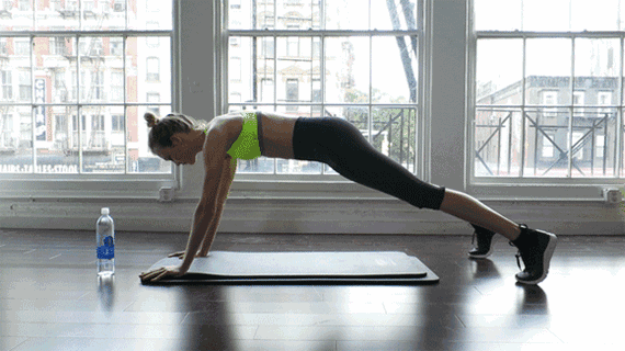 身材最火辣的维密天使,台下竟然是这样的!