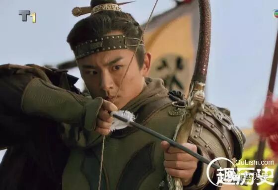 是地毯式轰炸,那么花荣手中的天地日月弓,北斗七星箭就是精确制导武器