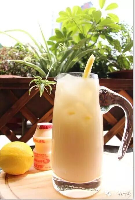 一品贡茶买一送一助力新生军训