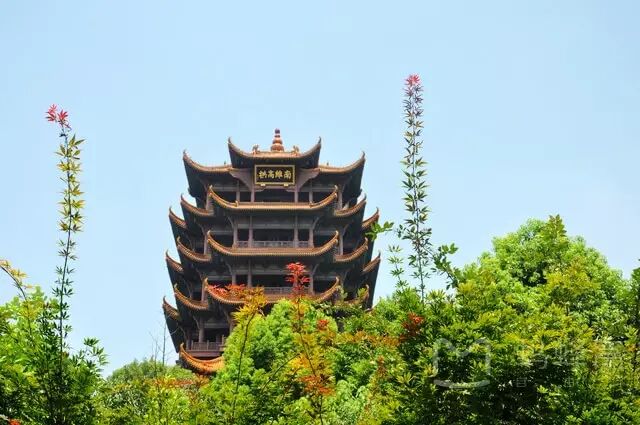 街和吉庆街相邻在一起)外观"江南三大明楼"之一,武汉地标的【黄鹤楼】