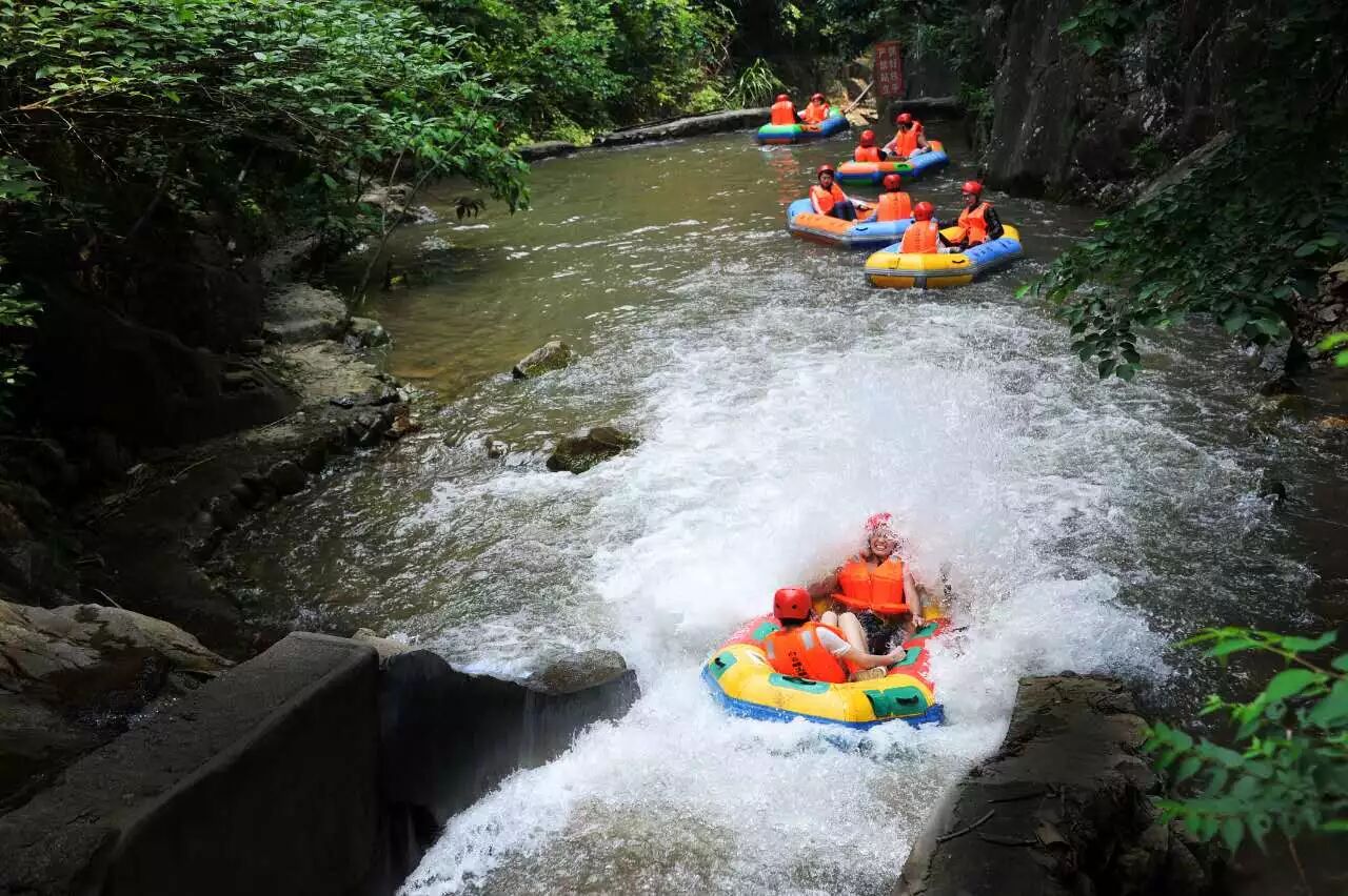大蒙山白云峰大峡谷漂流于六月六号正式激情开漂,景区设施全面升级