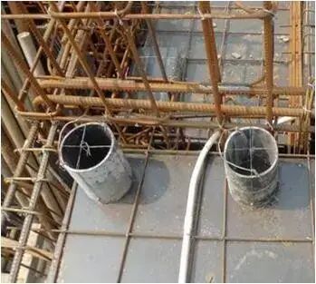 50张实拍图带你了解预留预埋套管的现场安装，进来学习一下吧的图24