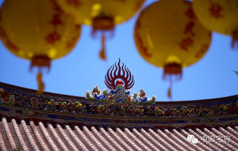 宅府文化浅谈中国古建筑的屋脊装饰