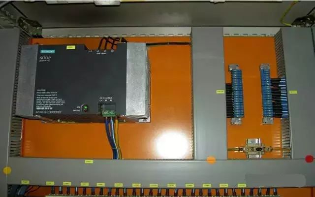 电气柜成套安装实例图解 ，值得收藏！的图7