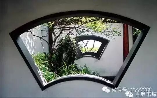 朱窗,碧窗,碧纱窗,琐窗,红窗,绿窗,西窗,晓窗,烛窗,云窗,雾窗,格子窗