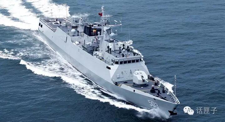 一个重大差别在于,传统保留节目——022隐身导弹艇的"狼群"式突击