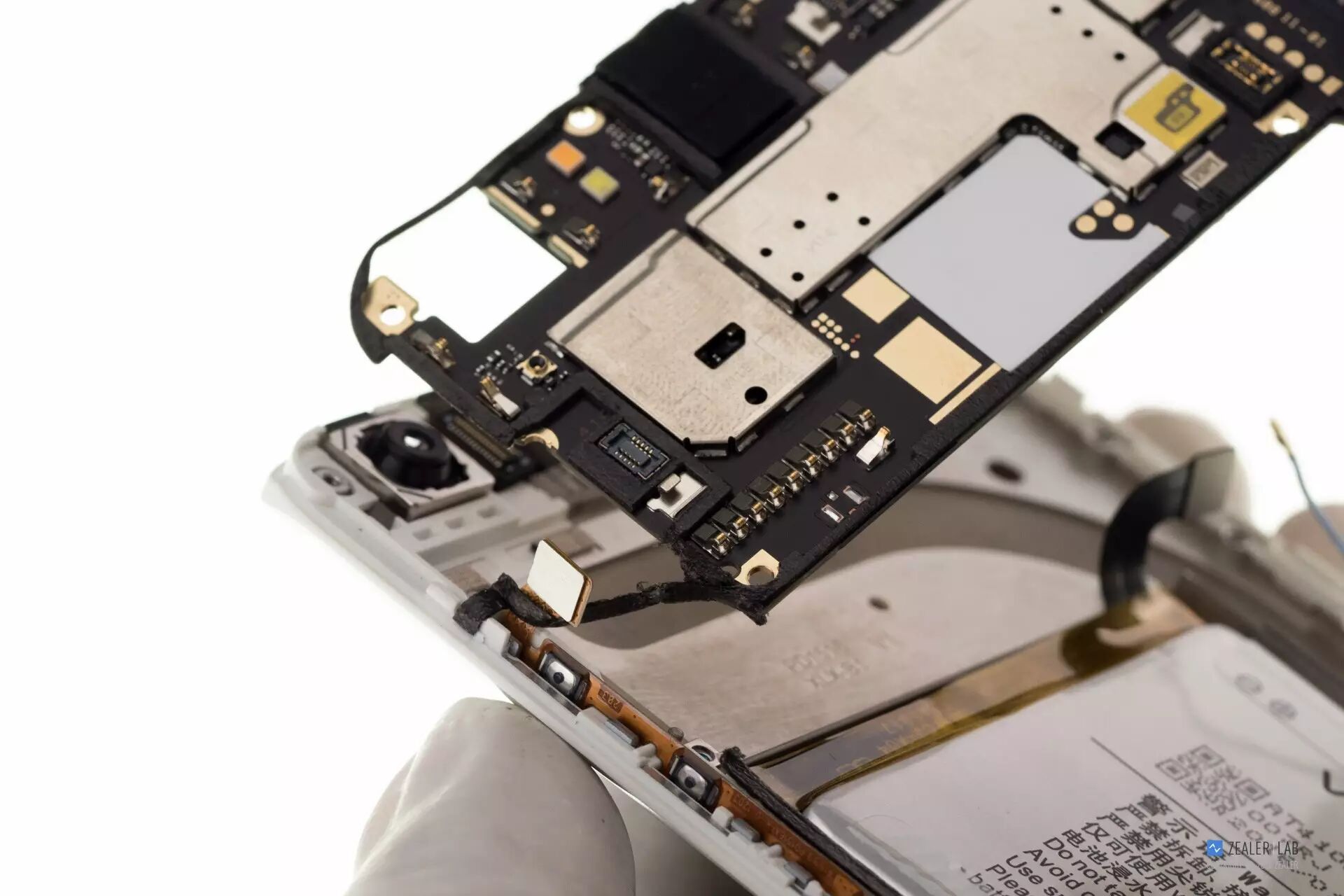 拆解vivo xplay5 揭开国产首款双曲面屏手机的秘密