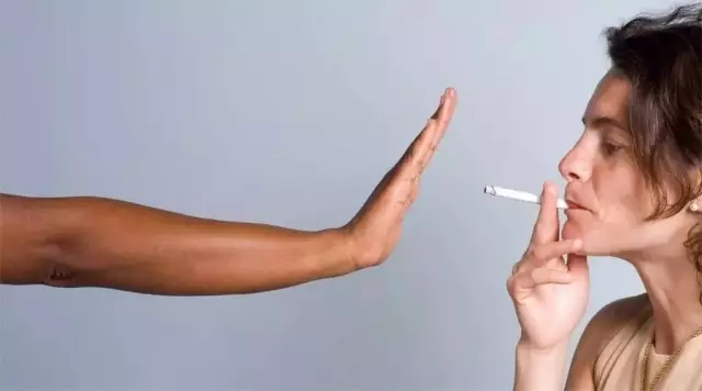 为什么你的皮肤爱出油? 为什么你的皮肤爱出油?