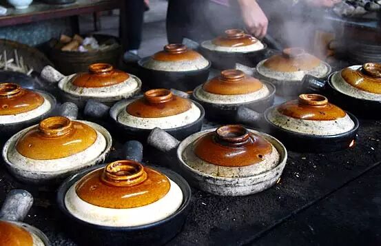 【美食】开平赤坎煲仔饭这样吃更入味.