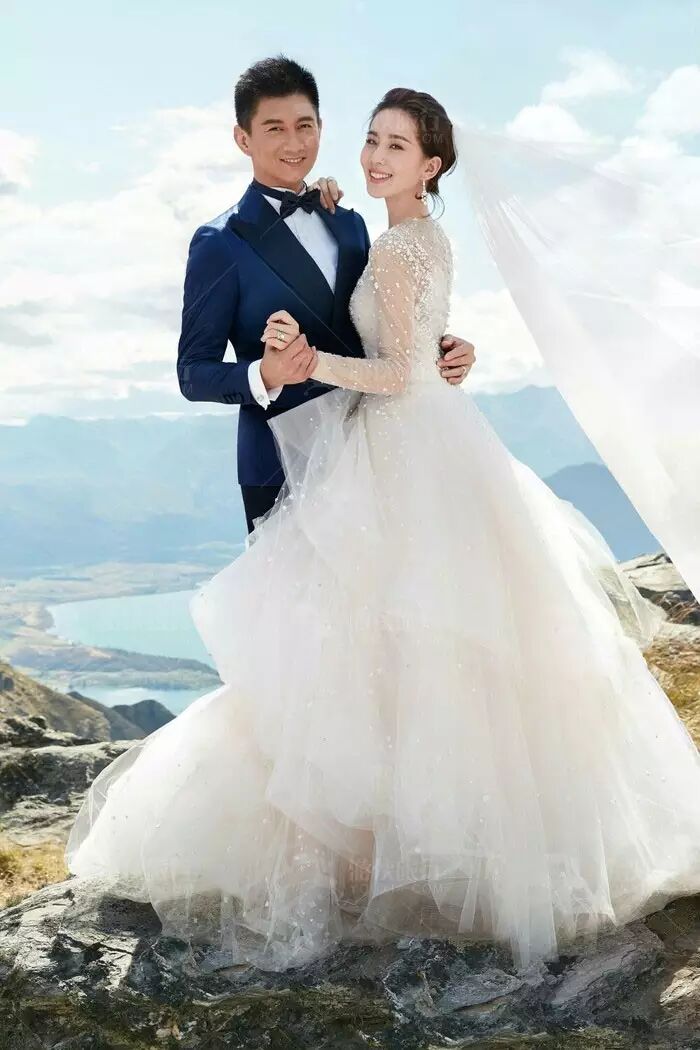 包贝尔和包文婧外,还有徐若瑄,梁静茹,杜若溪,钟镇涛,杨幂,侯佩岑