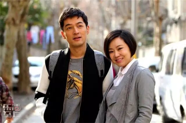 2013年闫妮和胡歌这对让人意想不到的搭档 共同主演《生活启示录》 剧