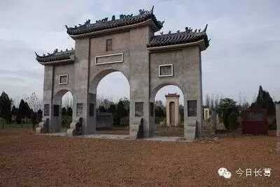 黄杰墓位于古桥镇黄岗村南的高岗上.