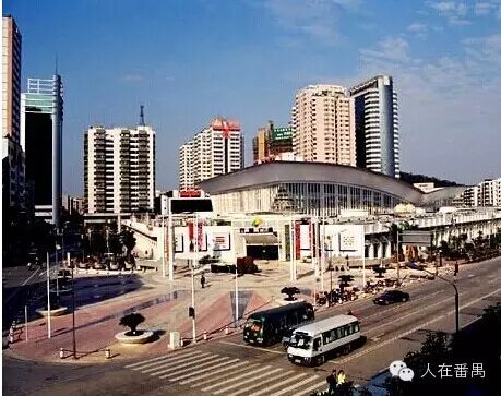 从前的百越广场一,百越广场六组老照片,与六组与之对应的现照,带你