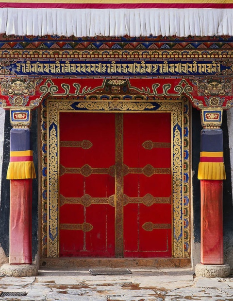 中国古建特色朱门