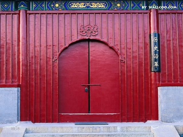 中国古建特色朱门