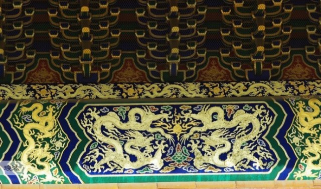 中国古建筑和玺彩画最高级的彩画装饰