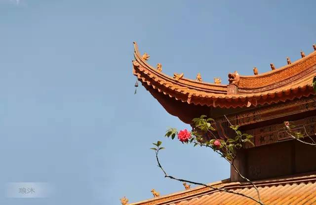 中国古建之美| 门、门墩、门环、门钉、斗拱、飞檐、屋顶、马头墙