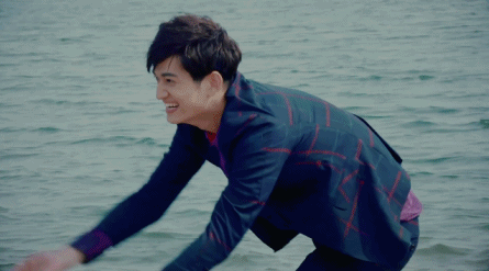 一众高颜值主演阵容中,除了可萌可攻可女神的"百变娇娃"迪丽热巴和