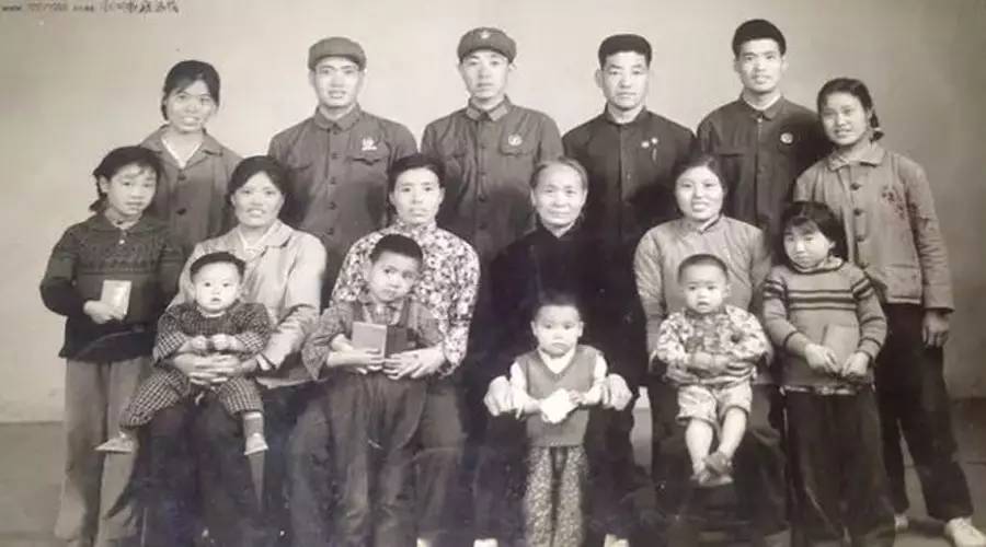 品读本丨老贾家的女人们：时代浮沉中的中国女性命运