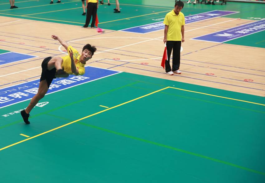 毽球知识|毽球基本技术:发球技术(二) - 通知公告 - 宁夏毽球协会