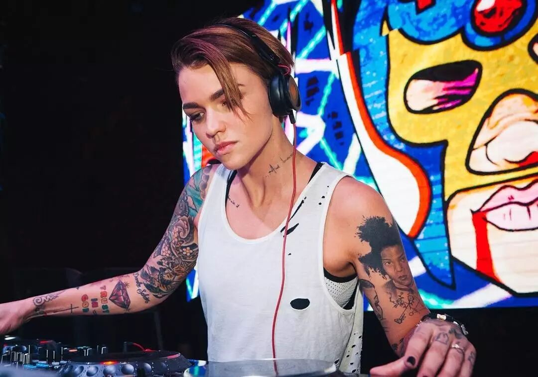 我们问ruby02rose身上有多少个纹身她自己竟然不知道