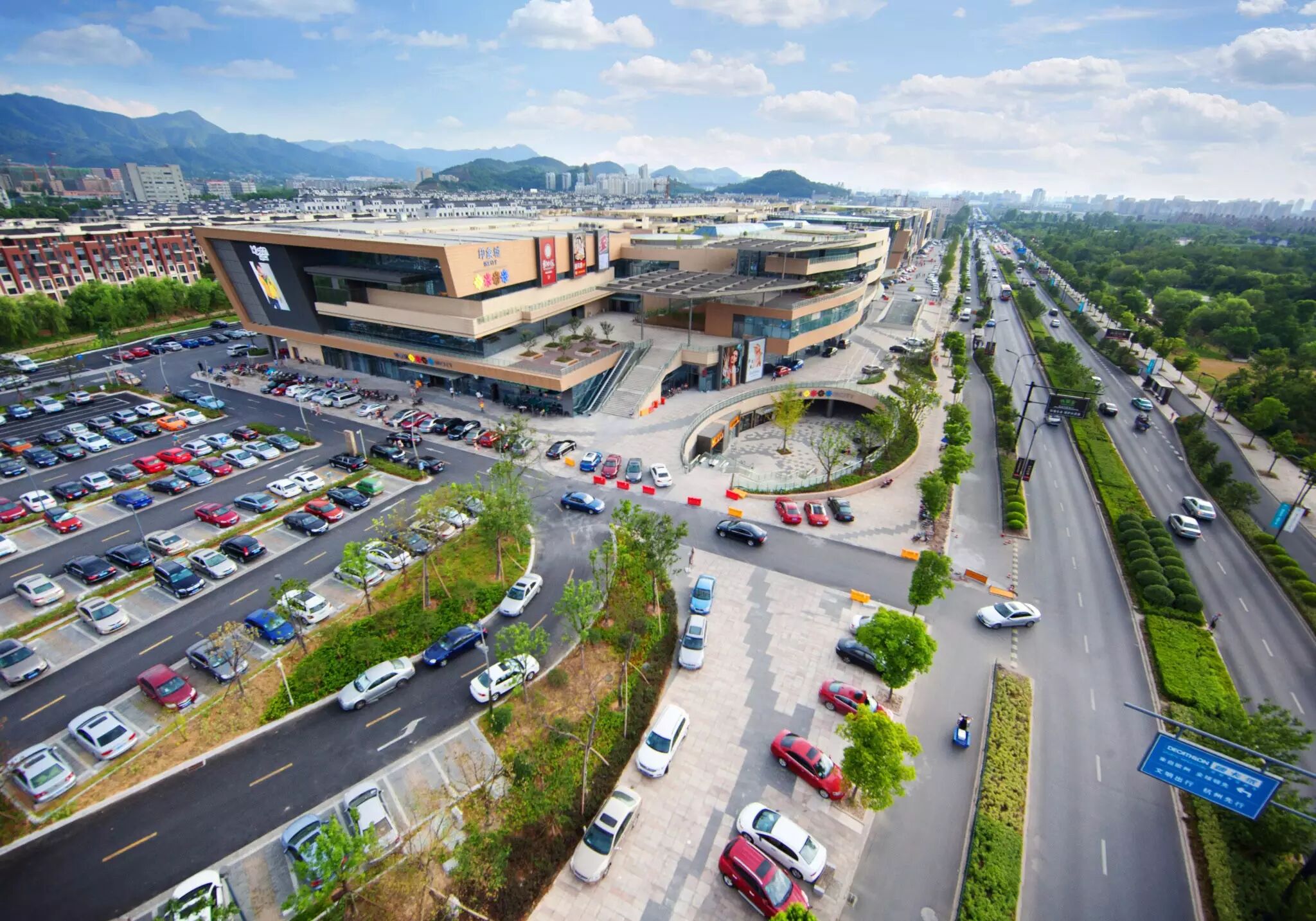 住在城西的筒子们,应该没有人不知道西溪印象城的