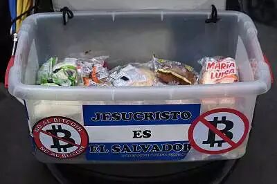 比特币史上最大考验来了！全球首个，这个国家用比特币做法定货币，会不会引发一场新灾难？