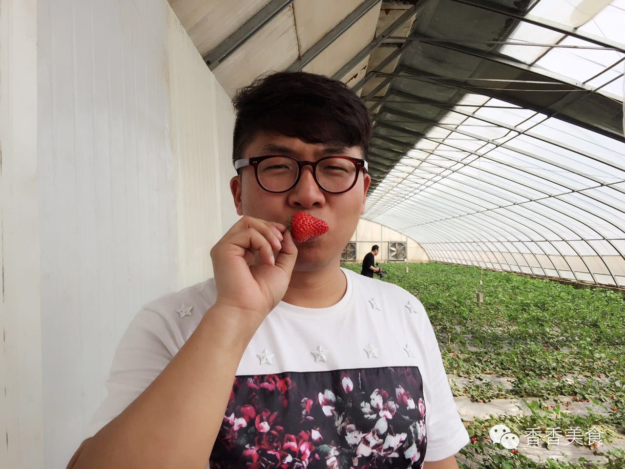 香香美食五一特别节目劳动最光荣之大嘴变形记