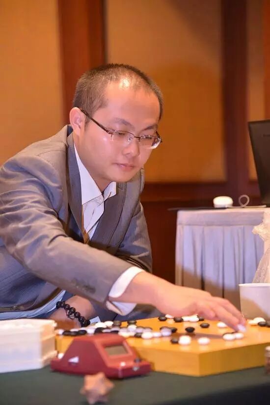 唐韦星终结朴廷桓16连胜 比赛中提醒对手犯规