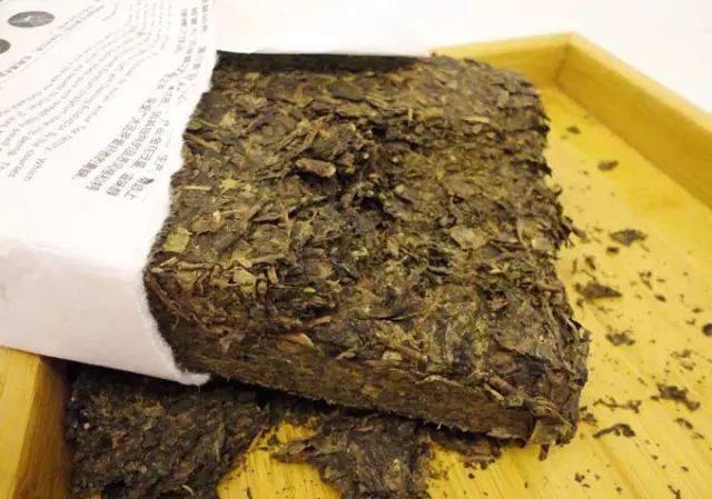 如何辨别安化黑茶是否霉变?