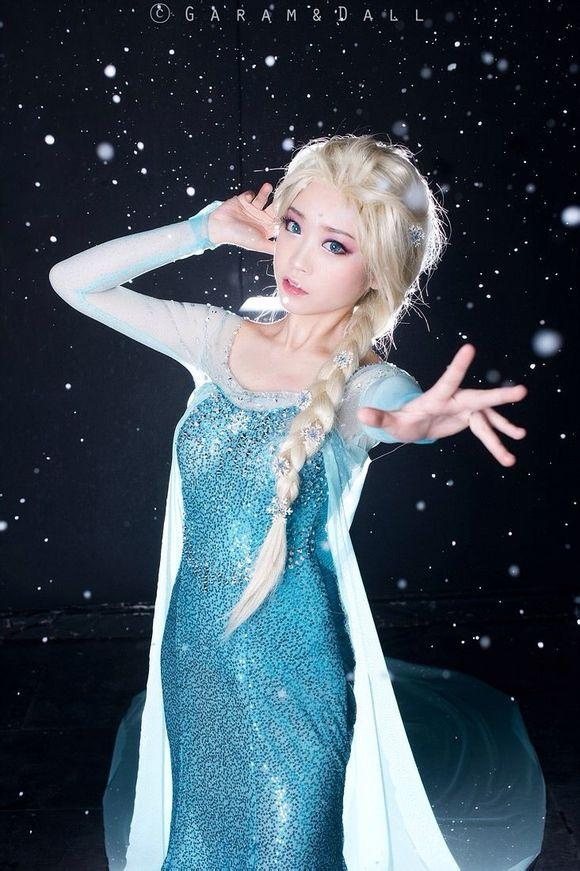 【COS】《冰雪奇缘》Elsa Cosplay_Cosplay_Missevan_动漫新闻_M站