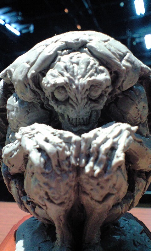 造型方面具有超乎寻常的想象力,比如龟壳下的人脸,螃蟹人,螳螂怪物等