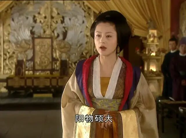 一生只爱过两个人,一个是高宗李治,另一个就是她的男宠薛怀义