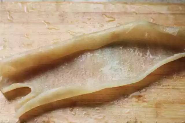 美味多汁的小笼包原来是这样做出来的!