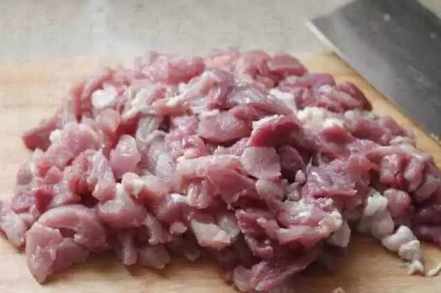 美味多汁的小笼包原来是这样做出来的!