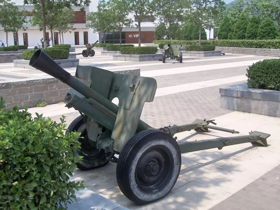 博物馆室外陈列,36式山炮博物馆室外陈列,仿94式山炮博物馆室外陈列
