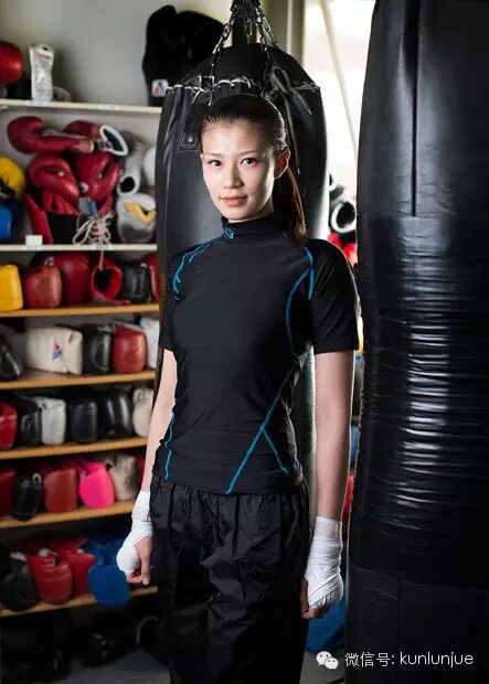 昆仑决健身之九头身美女高野人母美