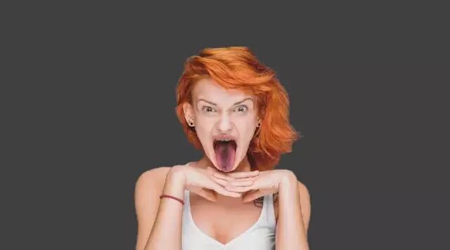 为啥我喝完红酒嘴唇和舌头变黑了，难道是假酒？