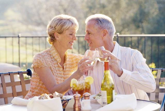 红酒对中老年人的好处