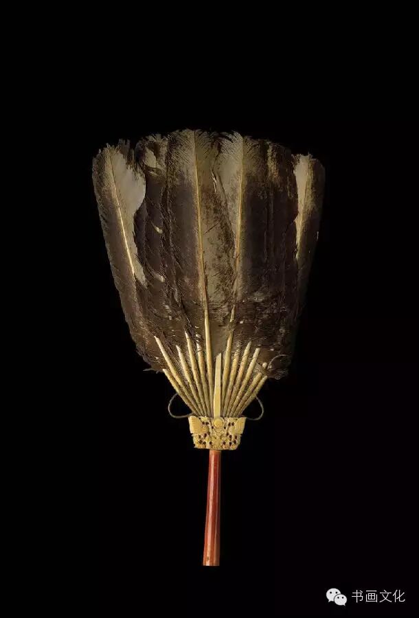 经到了相当成熟的地步,在小载:舜为广开言路而仿照黄帝制作了"五明扇"