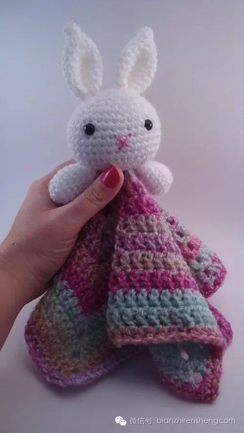 发现,原来原来现在玩偶流行这么玩了,再也不是中规中矩的勾出手脚再