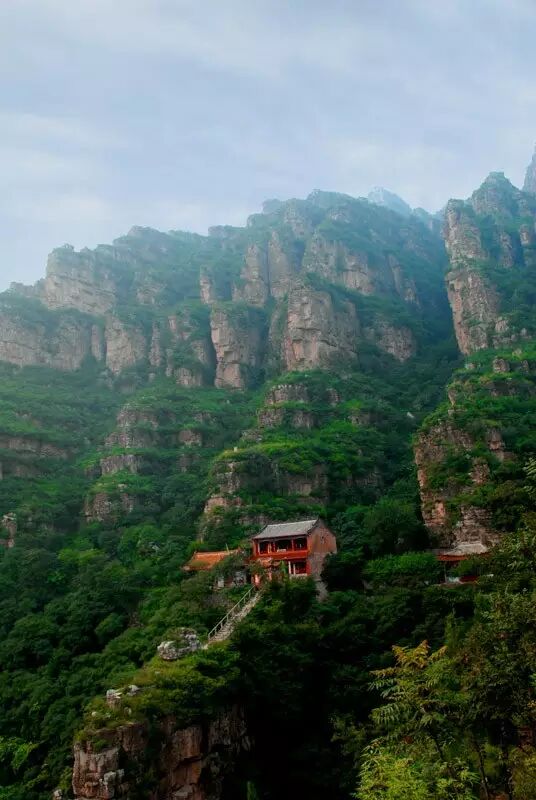 深山藏古寺美景醉煞人