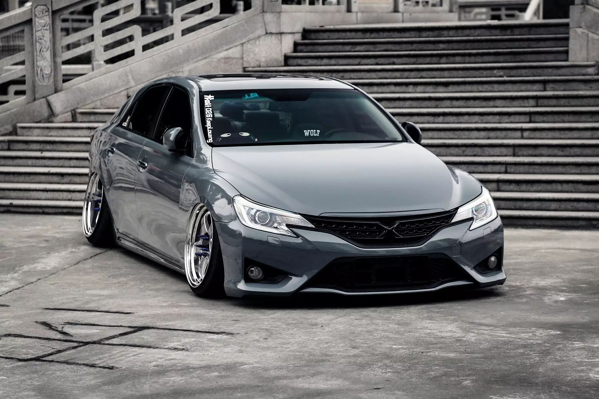 深圳车友丨大爱水泥灰锐志气动改装案例