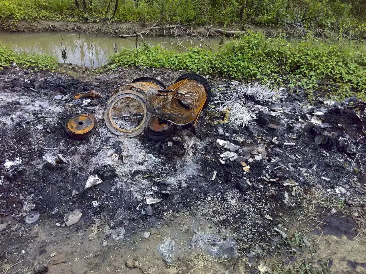 以往烧垃圾的痕迹