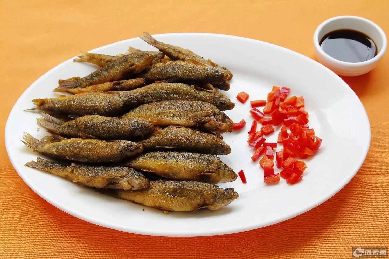 【巴马高铁1699元】巴马全新五星赐福湖君澜度假酒店,瑶族篝火晚会