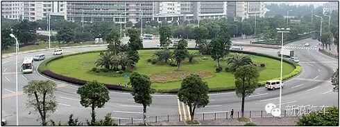 环岛如何使用转向灯？99%的司机都不知道