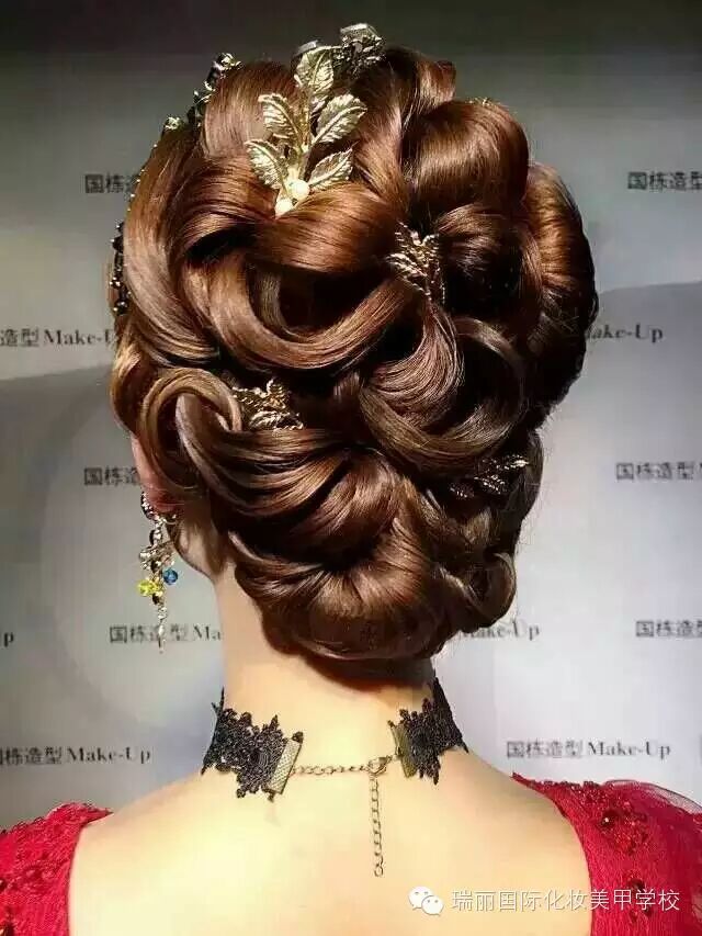 "鱼骨轻推"创始人曹国栋-门票预售中-化妆培训-厚学网