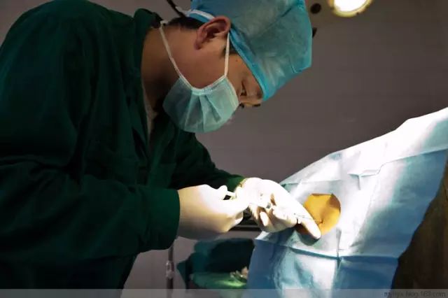 100张剖腹产过程照片，让你了解剖腹产，不止有想象中的三步