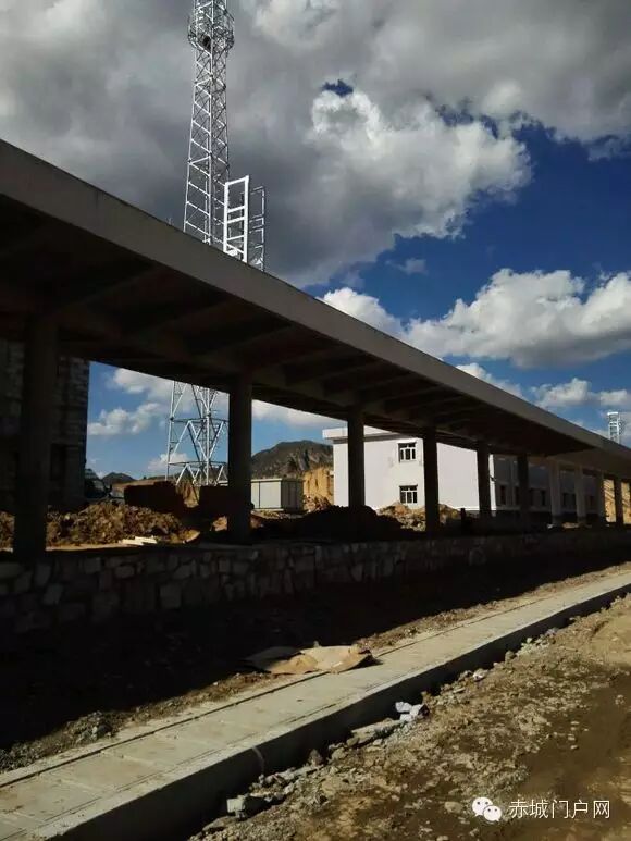 建设中的张唐铁路《赤城站》-赤城门户网公众号